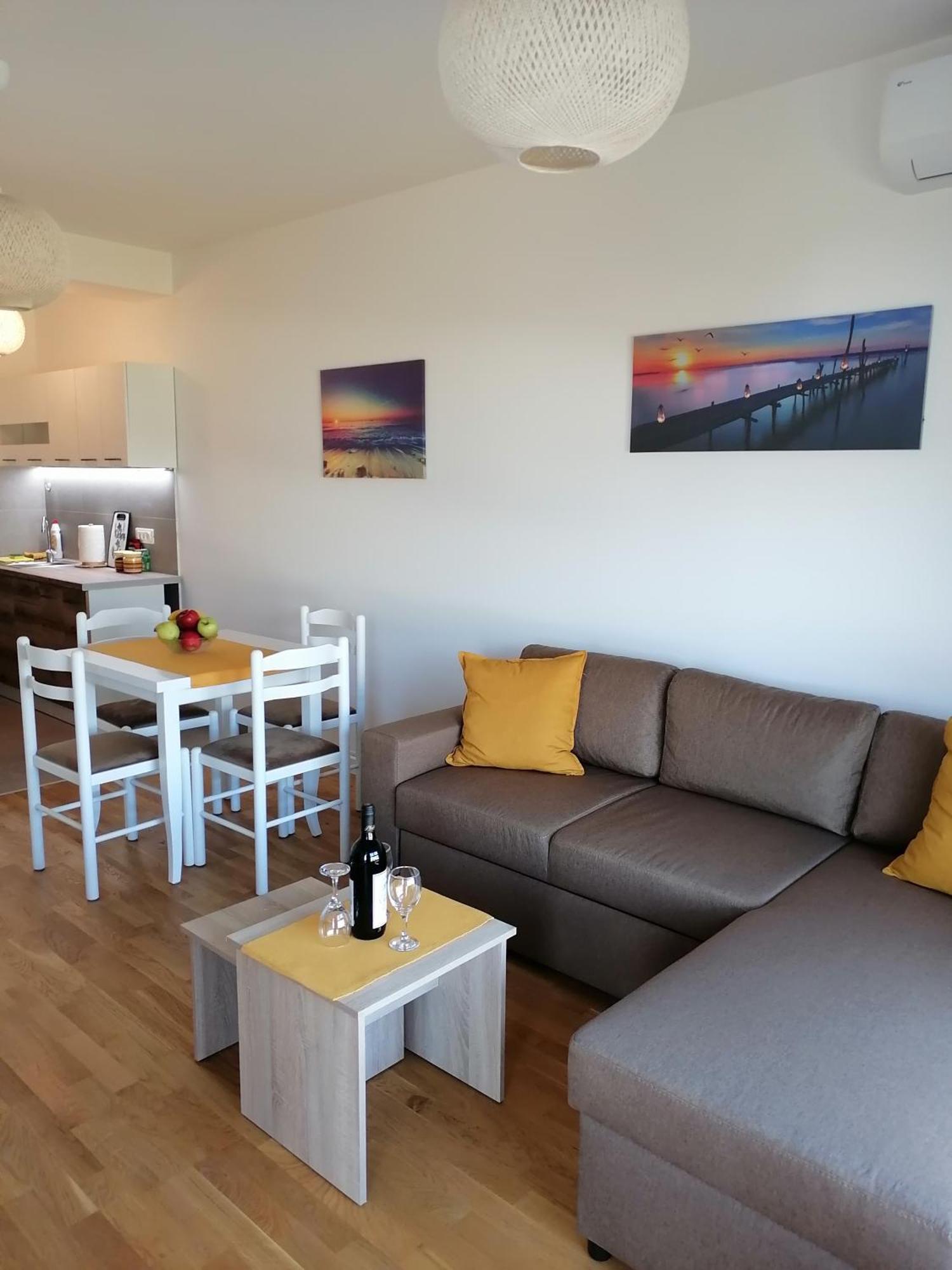 Vegi Apartments Bar Luaran gambar