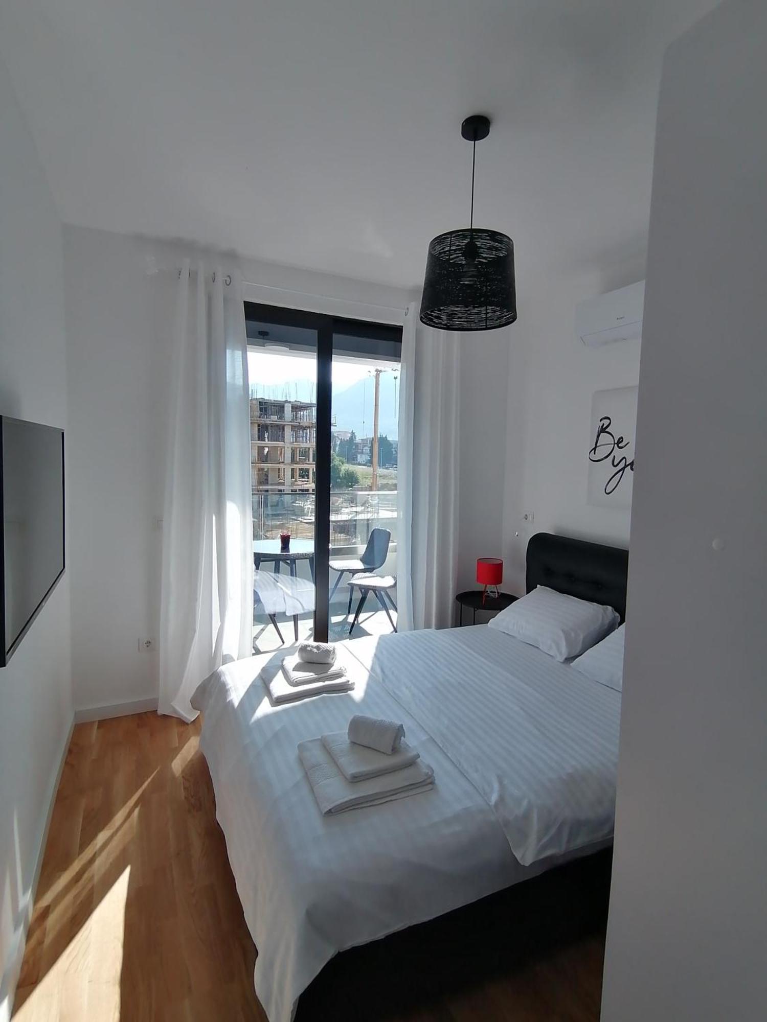 Vegi Apartments Bar Luaran gambar
