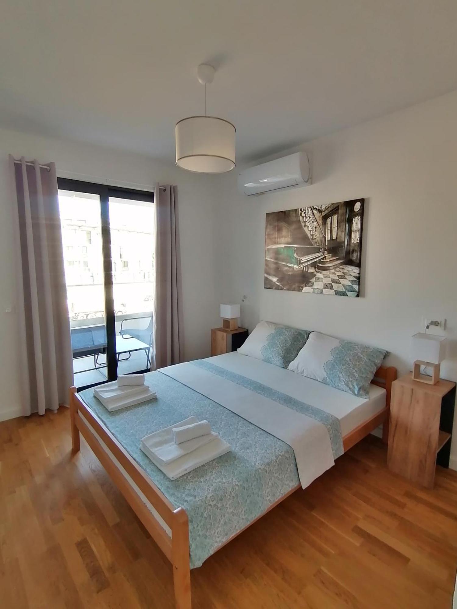 Vegi Apartments Bar Luaran gambar
