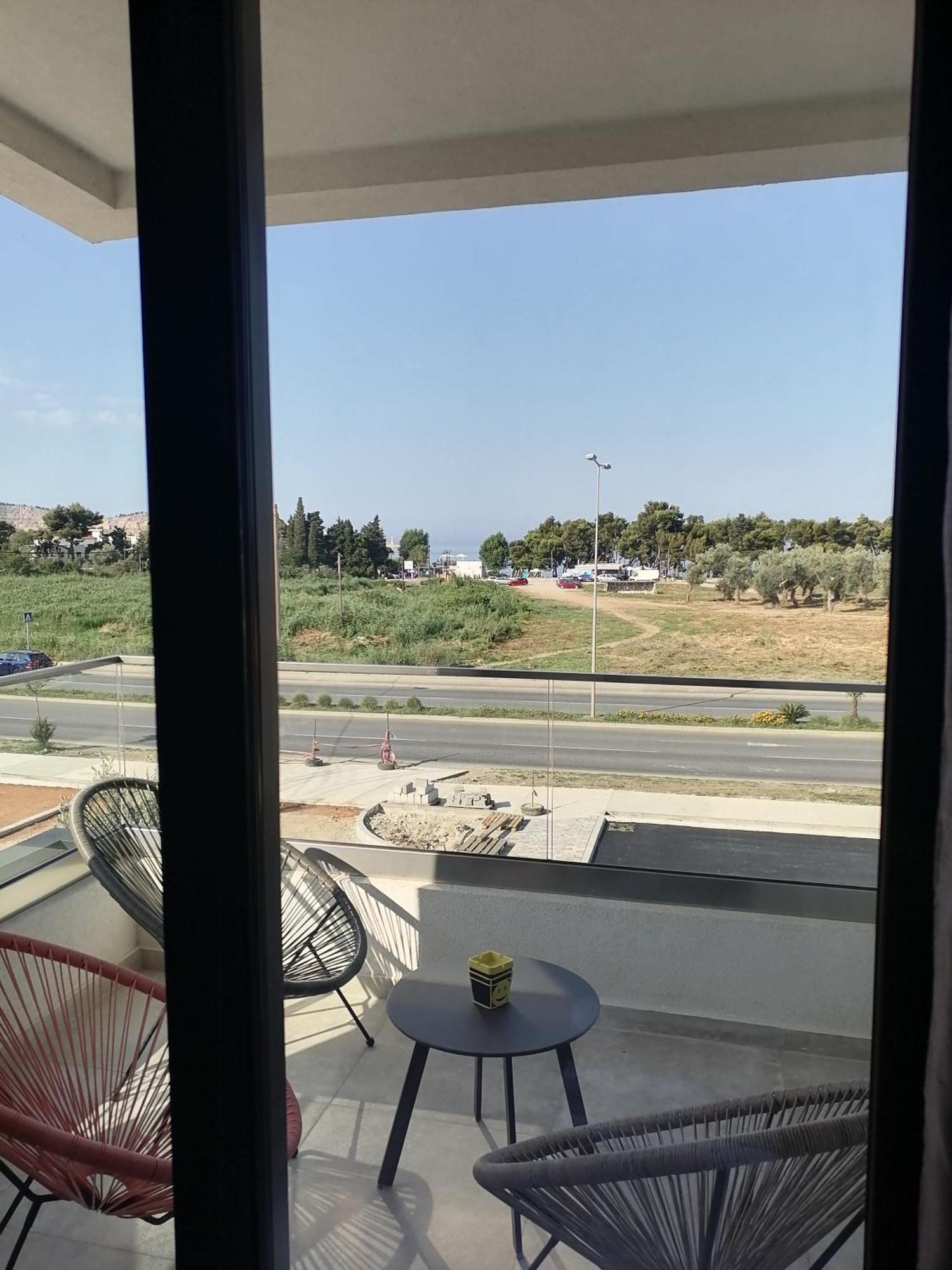 Vegi Apartments Bar Luaran gambar