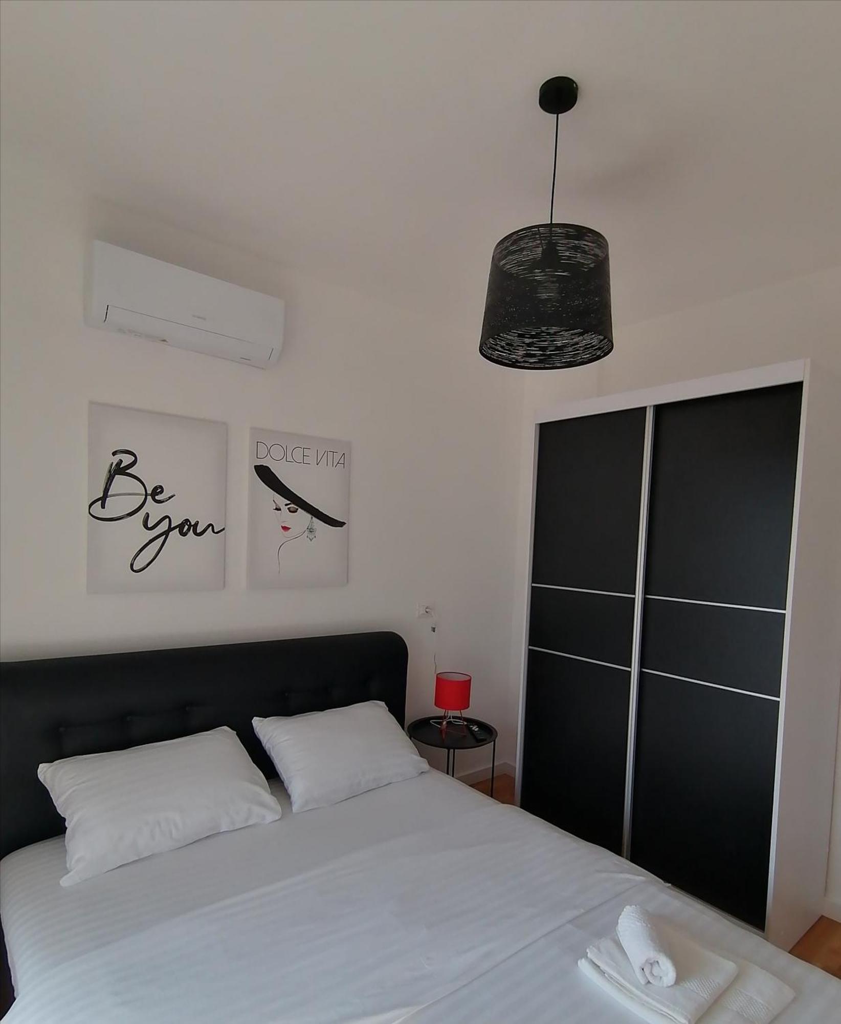 Vegi Apartments Bar Luaran gambar
